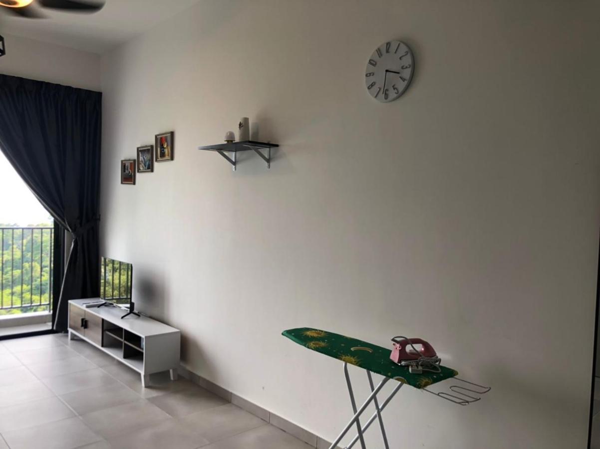 Sandakan Homestay Sea-Forest View Apartment 2R2B 海森雙景公寓 Exterior photo