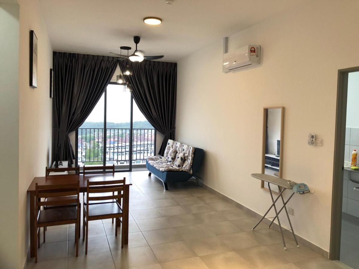 Sandakan Homestay Sea-Forest View Apartment 2R2B 海森雙景公寓 Exterior photo