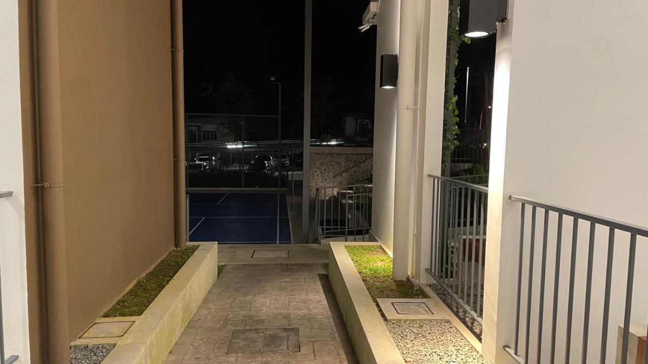 Sandakan Homestay Sea-Forest View Apartment 2R2B 海森雙景公寓 Exterior photo